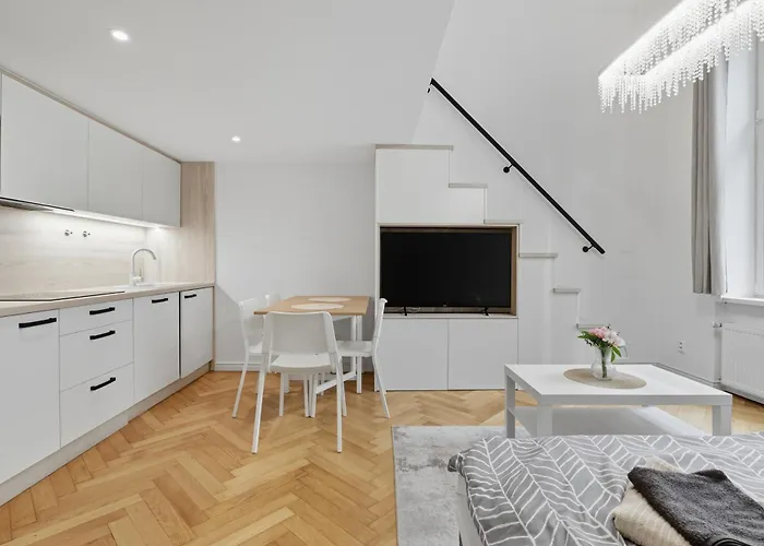 Moderny Prezidentsky Vedla Palaca S Vyhladom Homestay
