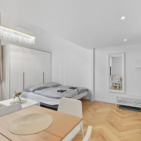 Moderný Prezidentský Vedľa Paláca S Výhľadom Apartamento Bratislava