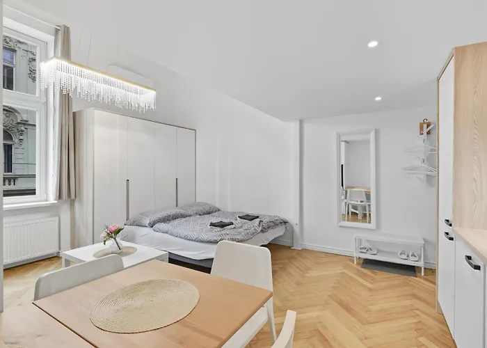 Moderny Prezidentsky Vedla Palaca S Vyhladom Homestay szállás Pozsony